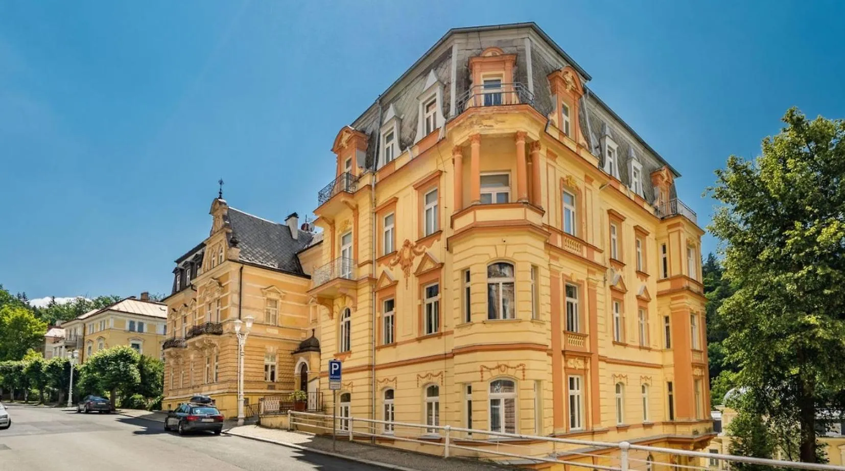 Anzio Apartments Mariánské Lázně