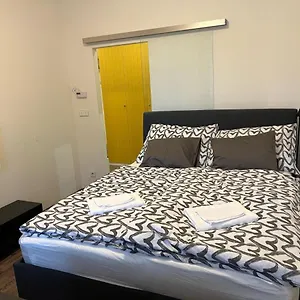 studio-apartment-in-center-brno.brnohotels.org/